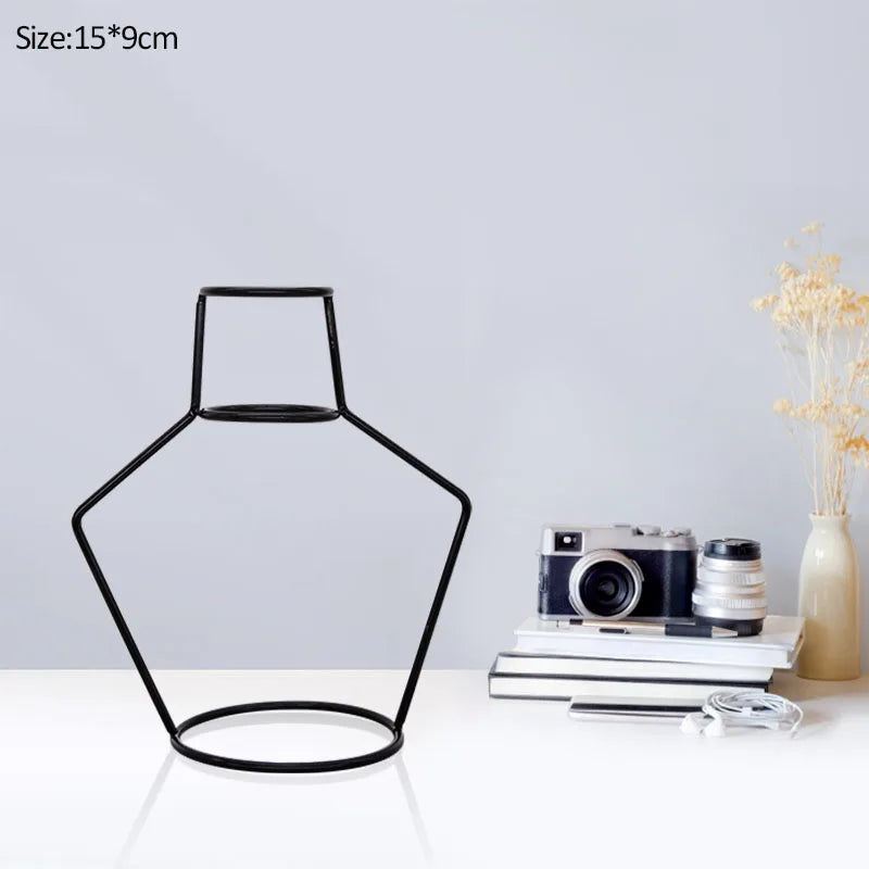 Retro Iron Line Table Flowers Vase